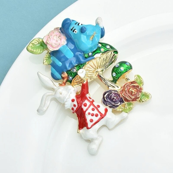 Alice in Wonderland Enamel Colorful Gold Brooch - Picture 3 of 3